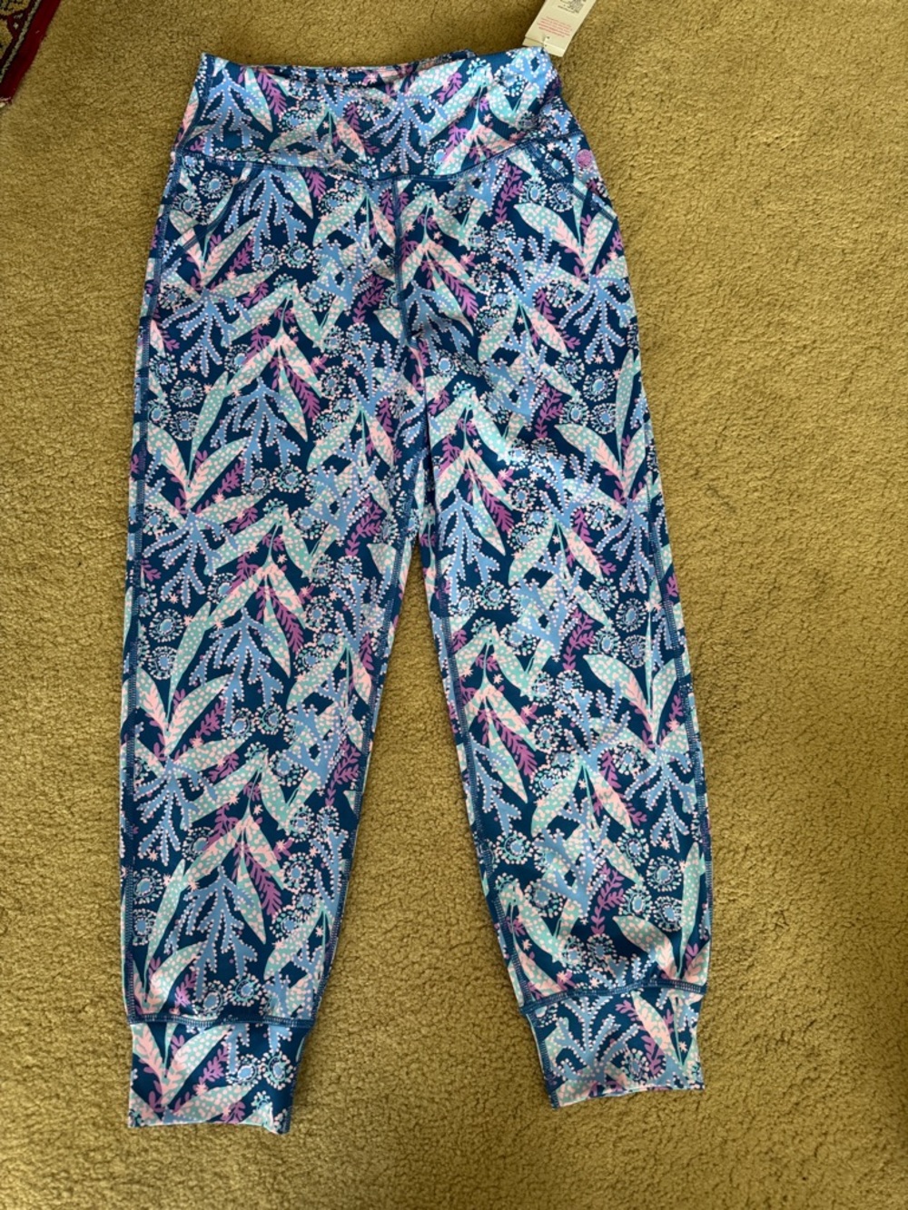 NWT Lilly Pulitzer Island High Rise Crop Jogger- M